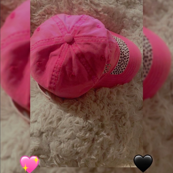 Baseball cap - Picture 2 of 3